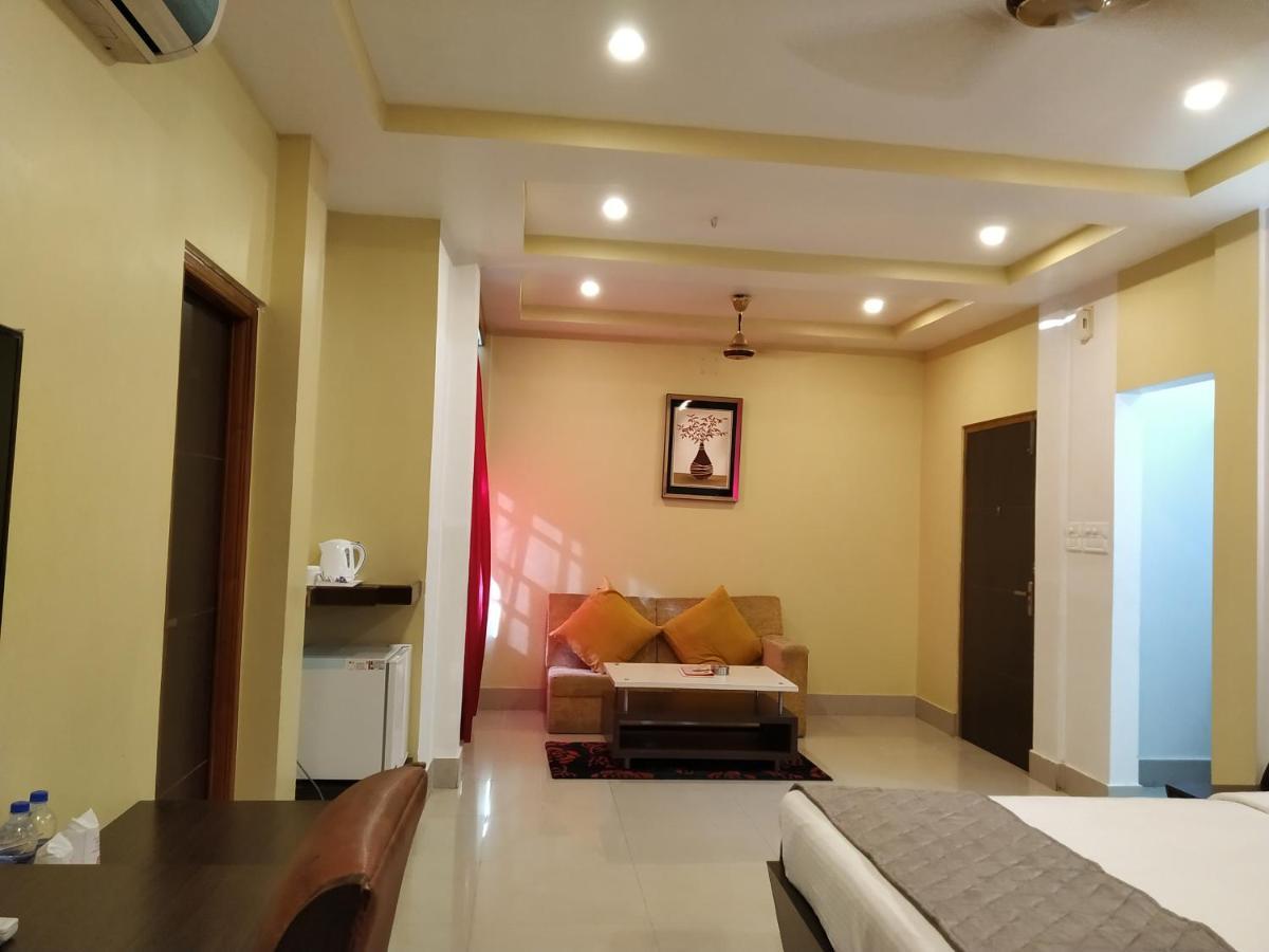Hotel Sc Continental Itanagar Exterior photo