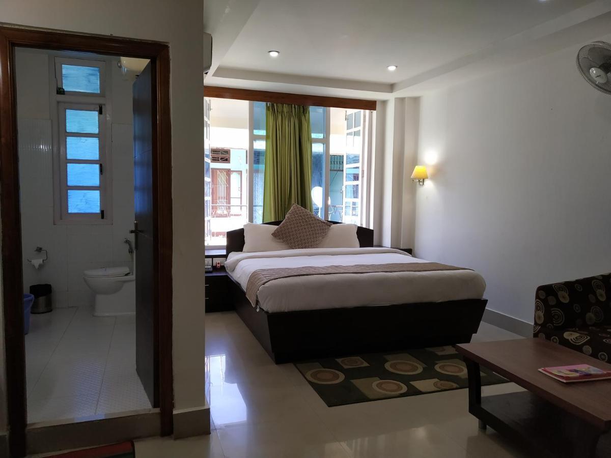 Hotel Sc Continental Itanagar Exterior photo
